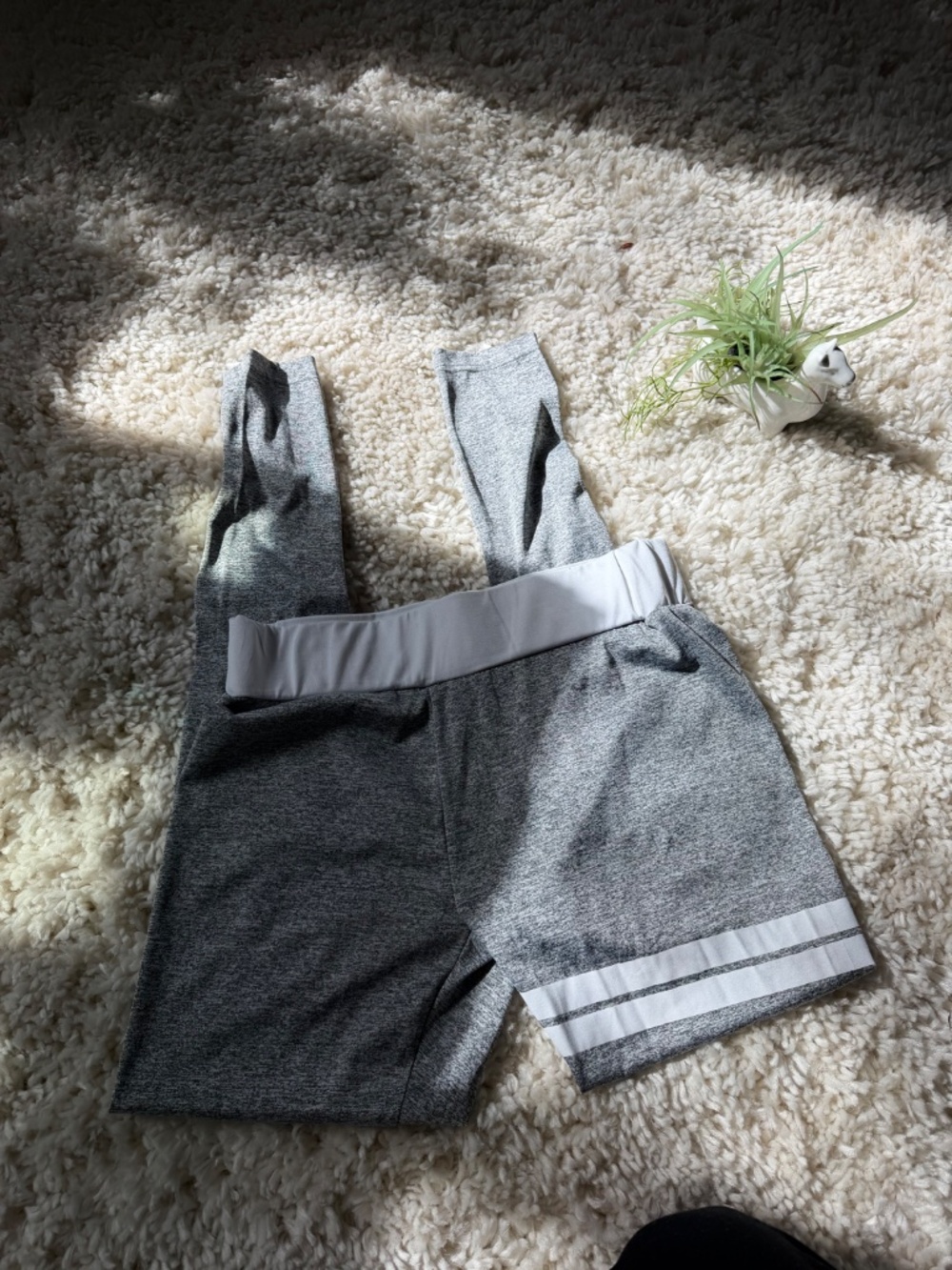 Comfortable athletic Gray Athletic long cute gym leggings with White Waistband a - Picture 2 of 5